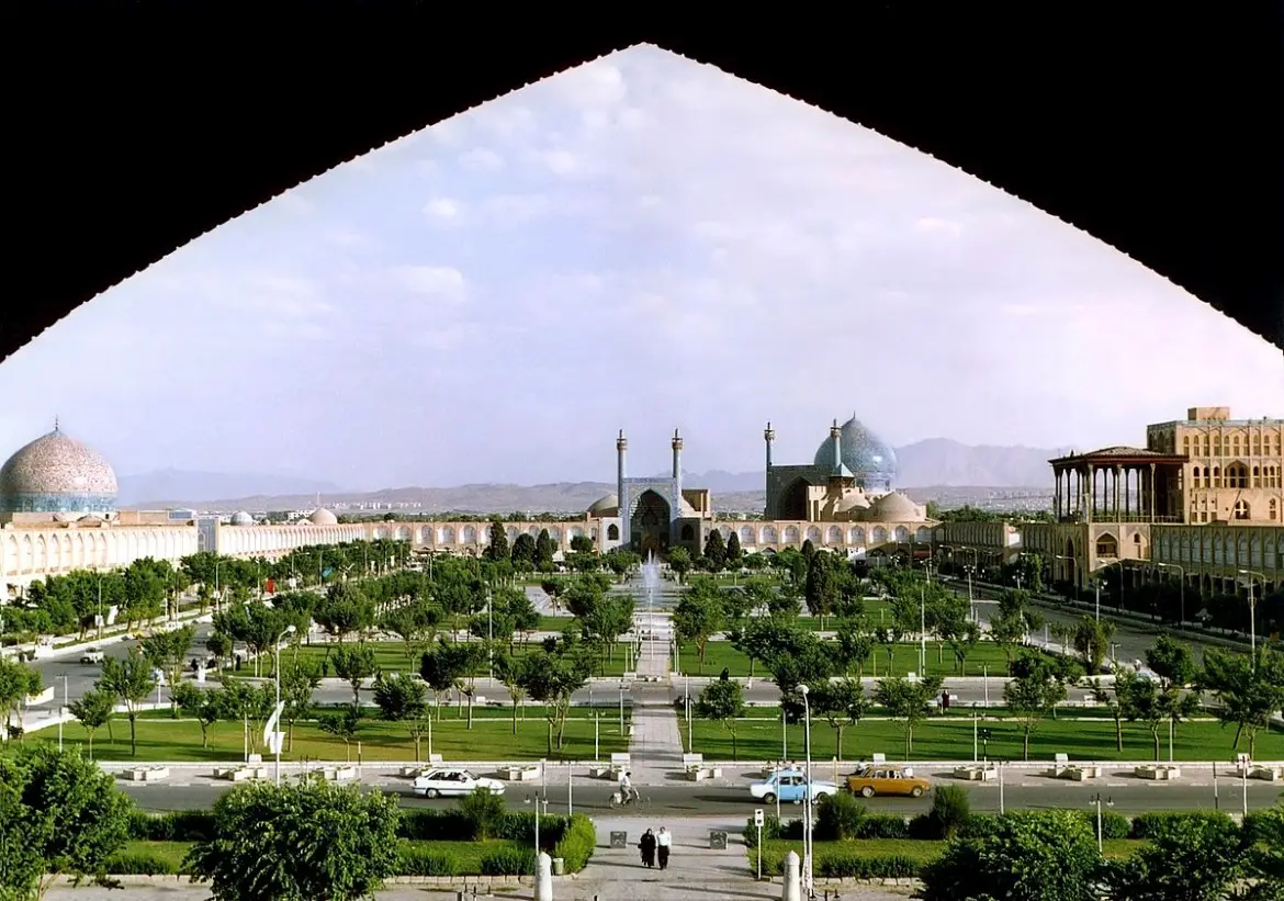 Isfahan T
