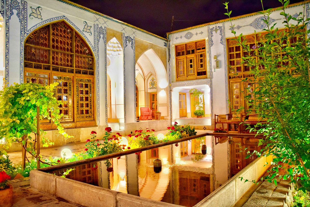 traditional hotel in Iran